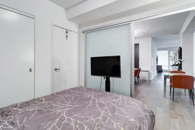 Additional image 20 of 1 Bloor St Unit 526