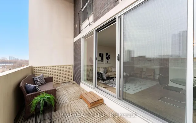 Additional image 30 of 60 Southport St Unit 414