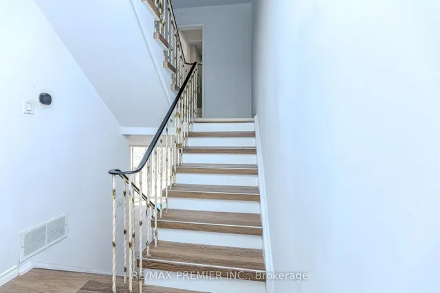 Additional image 22 of 2012 Martin Grove Rd Unit 48