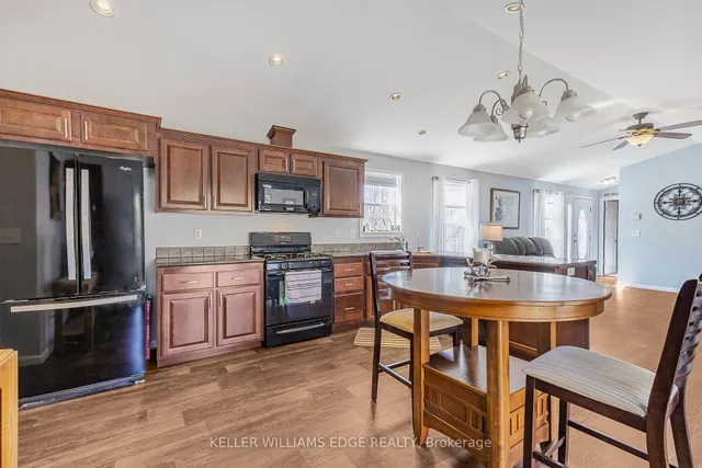 Additional image 8 of 53 Hillside Cres