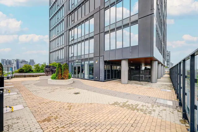 Additional image 41 of 203 College St Unit 1007