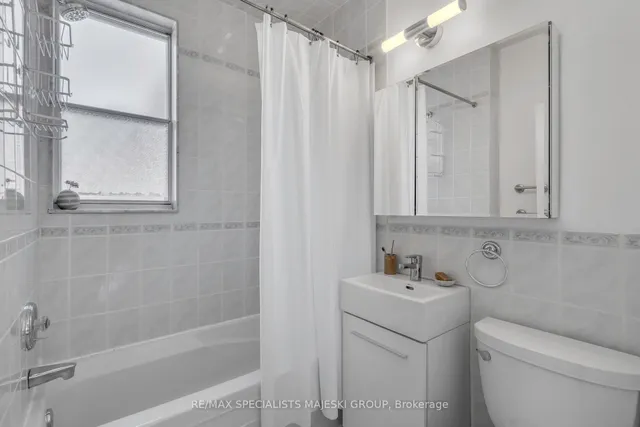 Additional image 26 of 78 Heman St