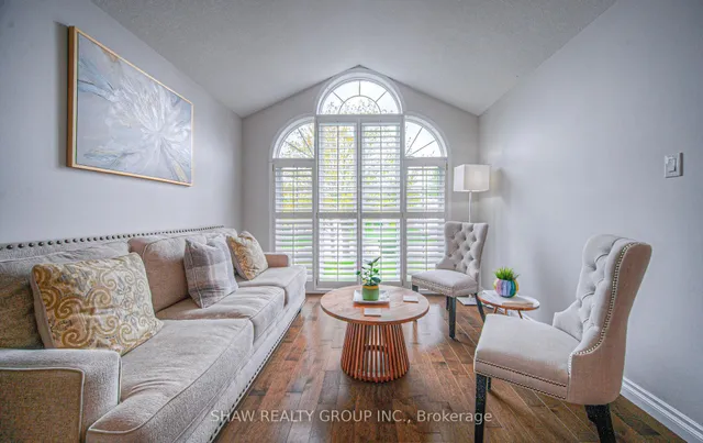 Additional image 9 of 210 Misty Crt