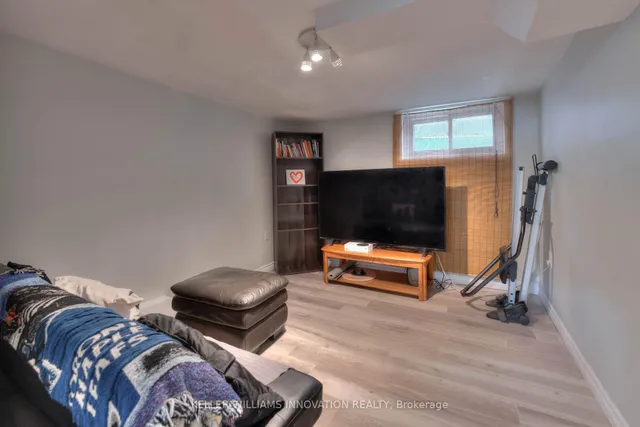 Additional image 32 of 131 Cameron St