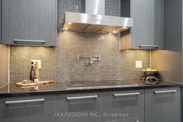 Additional image 6 of 311 Bay St Unit 4203