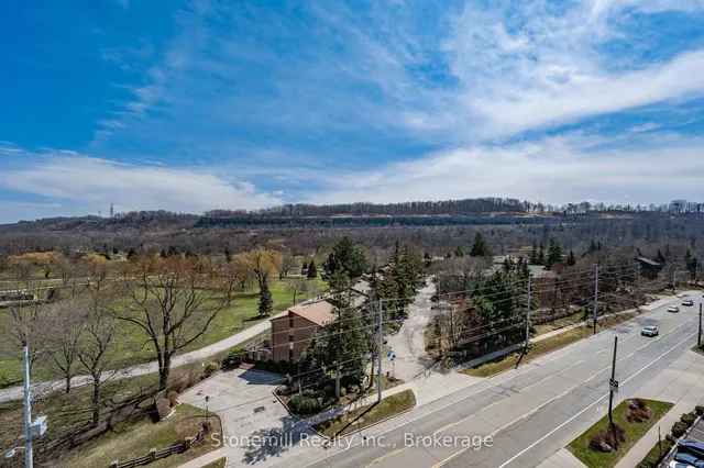 Additional image 10 of 1950 Main St Unit 304