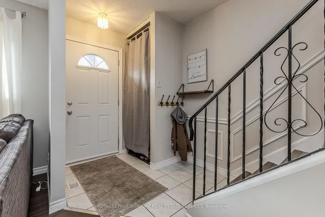 Additional image 4 of 165 Limeridge Rd Unit 9