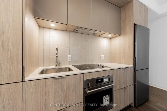 Additional image 6 of 130 River St Unit 807