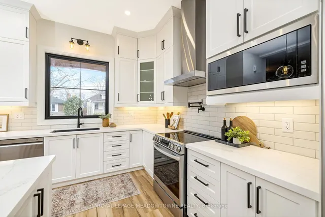 Additional image 19 of 79 Fulton St