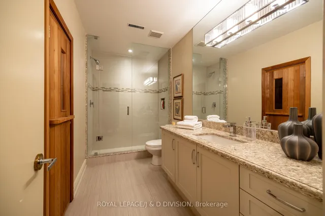 Additional image 29 of 42 Munro Blvd