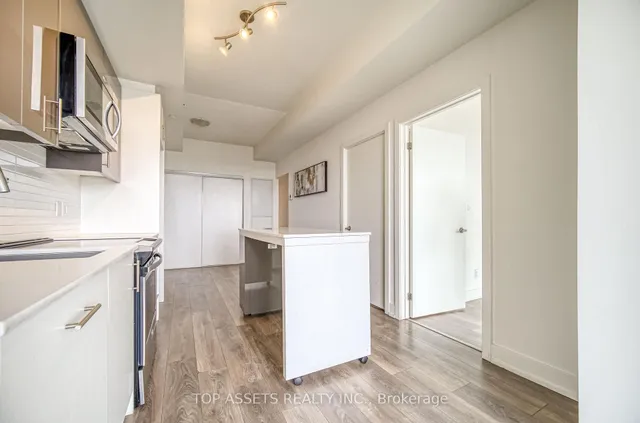 Additional image 20 of 180 Fairview Mall Dr Unit 1808