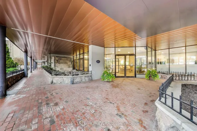 Additional image 4 of 130 Carlton St Unit 804