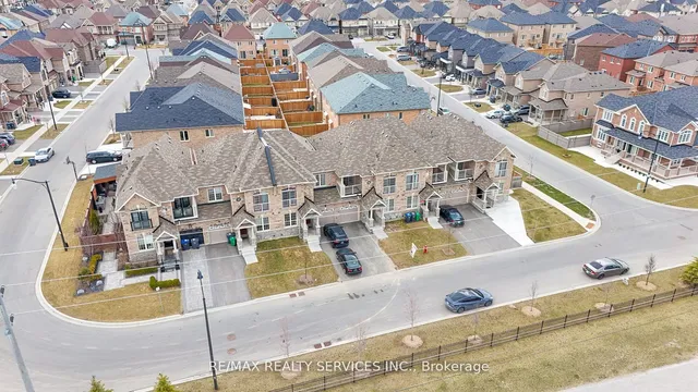 Additional image 36 of 25 Enclave Tr