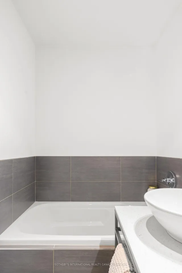 Additional image 22 of 75 Portland St Unit 508