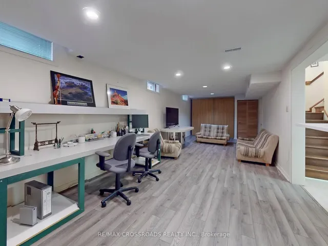 Additional image 22 of 896 Willowbank Tr