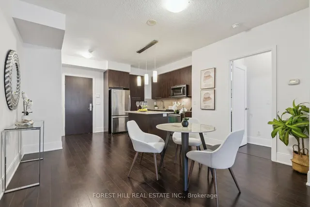 Additional image 6 of 70 Roehampton Ave Unit 713