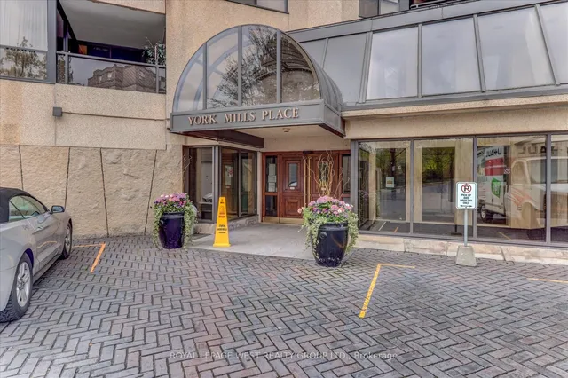 Additional image 33 of 3900 Yonge St Unit 909