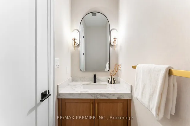 Additional image 23 of 31 Seventeenth St