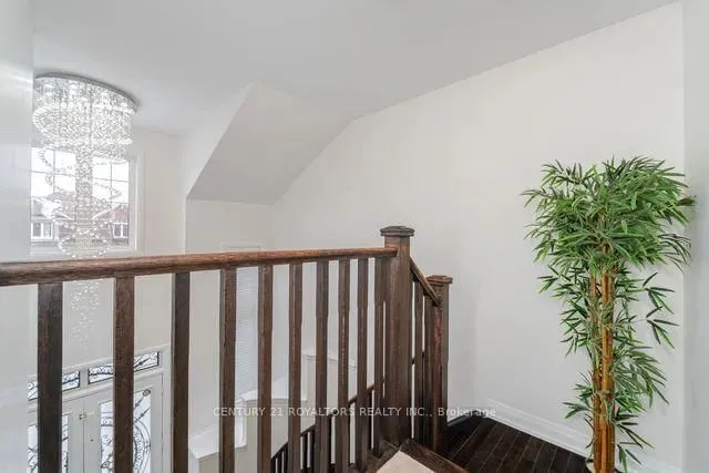 Additional image 24 of 77 Enford Cres