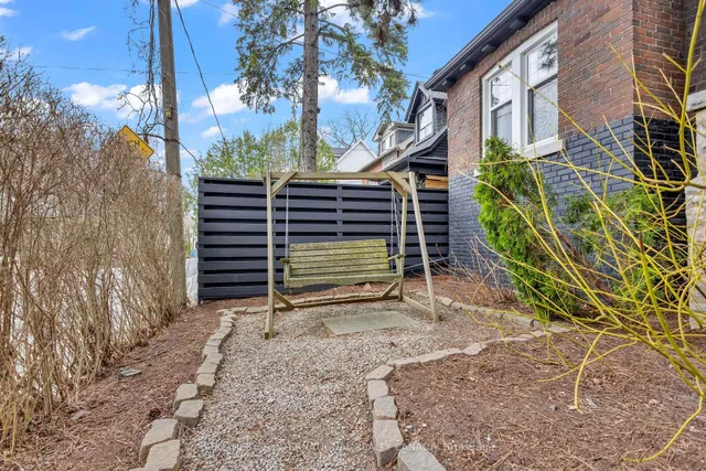 Additional image 48 of 68 Astley Ave