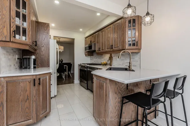 Additional image 5 of 2218 Leominster Dr