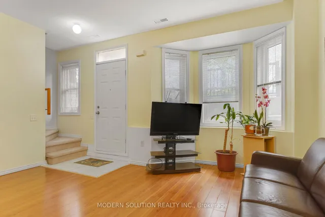 Additional image 8 of 760 Lawrence Ave Unit 228