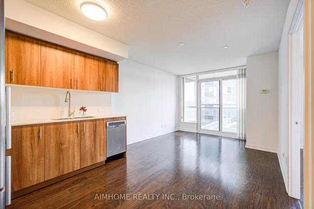 Additional image 11 of 255 Village Green Sq Unit 604