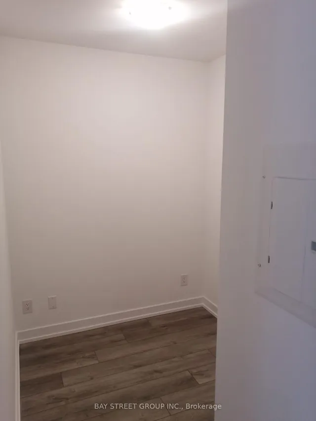 Additional image 8 of 3100 Keele St Unit 605