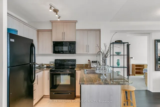 Additional image 14 of 6 Rosebank Dr Unit 17A