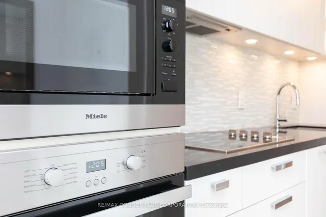 Additional image 7 of 32 Davenport Rd Unit 306