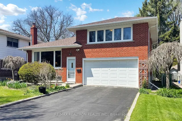 Additional image 2 of 4 Amulet St