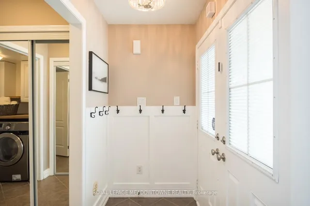 Additional image 5 of 236 Magurn Gate