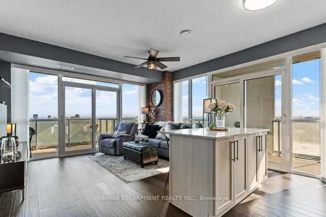 Additional image 13 of 2087 Fairview St Unit 1304