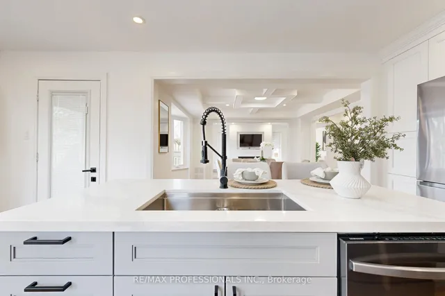 Additional image 13 of 1327 Greenwood Cres