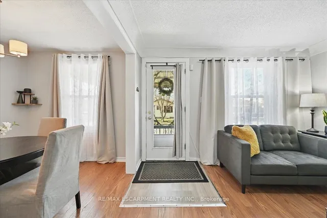 Additional image 4 of 142 Julian Ave