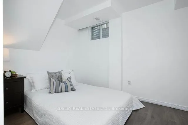 Additional image 34 of 8 Thorsby Crt