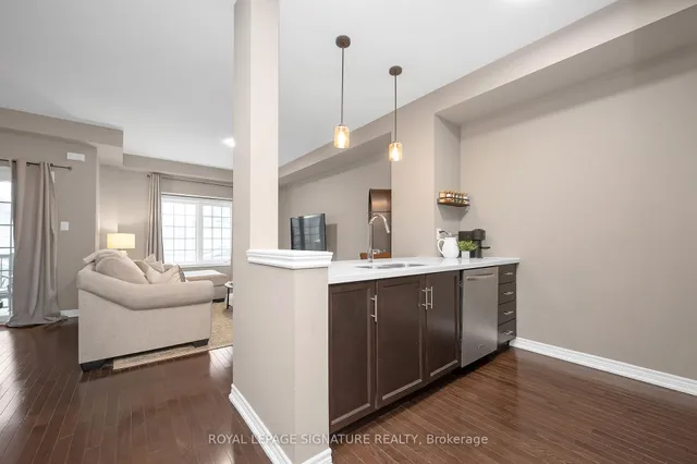 Additional image 8 of 215 Dundas St Unit 29