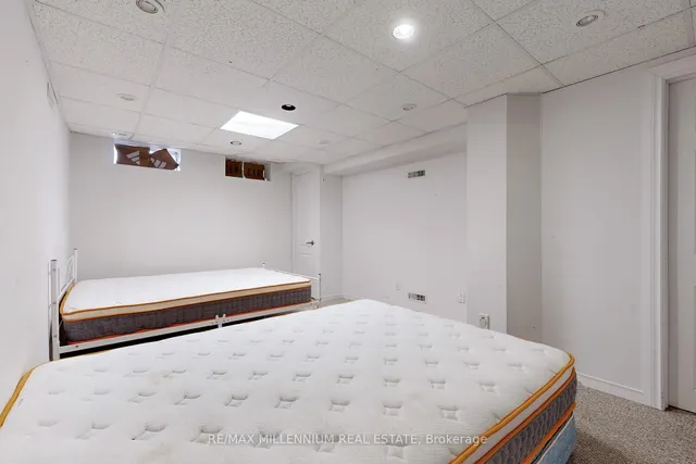 Additional image 17 of 572 Lumberton Cres