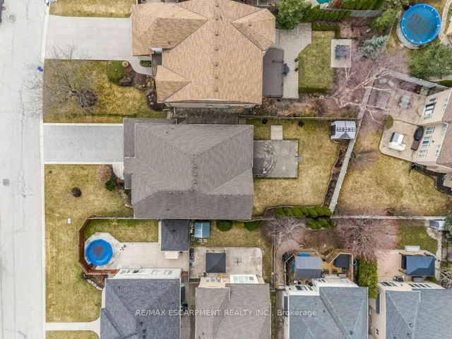 Additional image 40 of 8 Hackney Crt