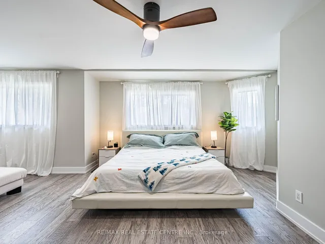 Additional image 30 of 302 Leacock Ave