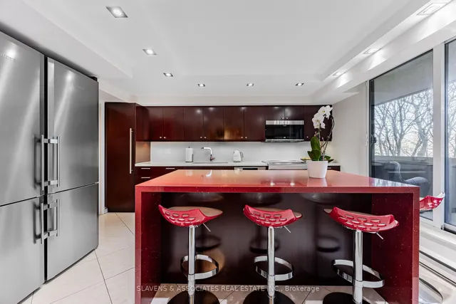 Additional image 12 of 360 Bloor St Unit 106