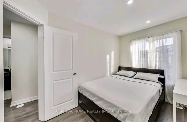 Additional image 8 of 2355 Sheppard Ave Unit 241