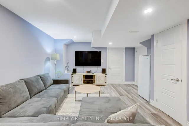 Additional image 44 of 45 Humberstone Cres