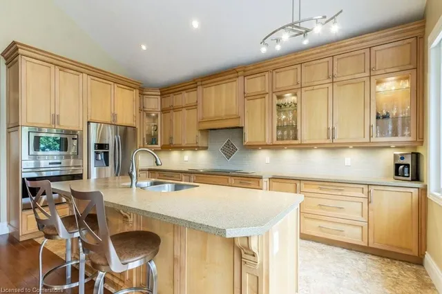 Additional image 17 of 2141 Caroline St Unit 8