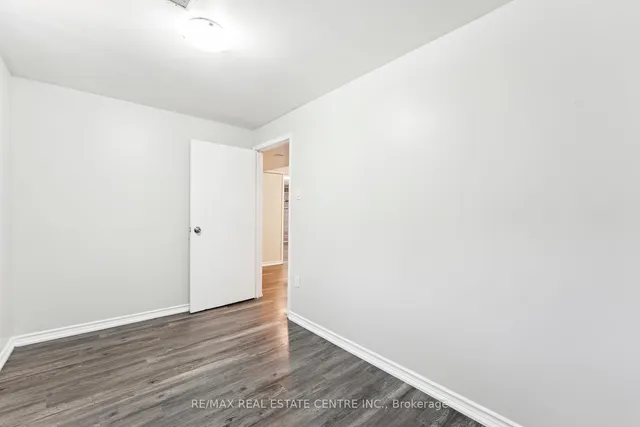 Additional image 37 of 21 Marchbank Cres