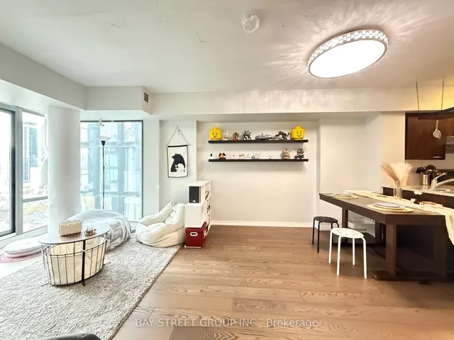 Additional image 3 of 22 Wellesley St Unit 1608