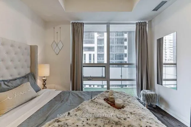 Additional image 12 of 460 Adelaide St Unit 725