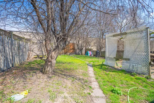 Additional image 22 of 371 Royal York Rd