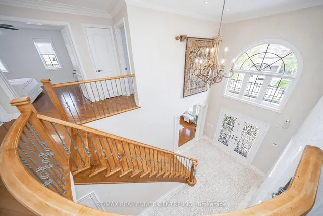 Additional image 27 of 41 Avalanche Cres