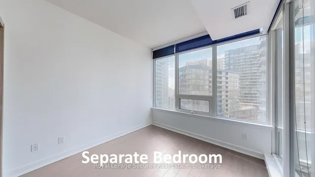 Additional image 20 of 19 Bathurst St Unit #1216
